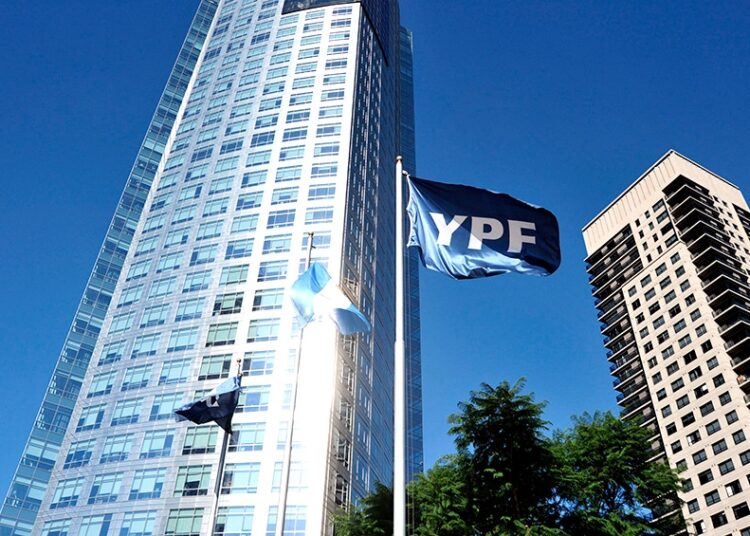 YPF aceptó el canje de deuda con 60% de aprobación en el bono corto