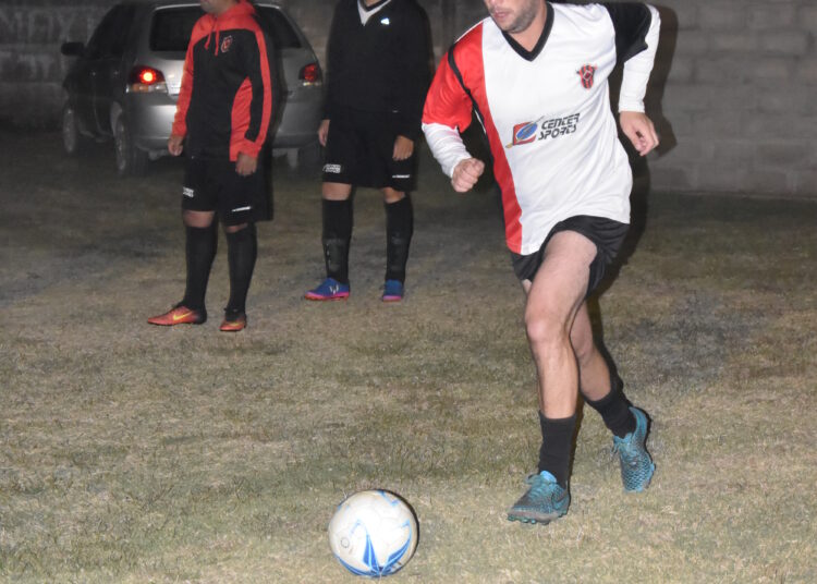 Juarense juega hoy en Tres Arroyos a las 22.15 ante Quilmes