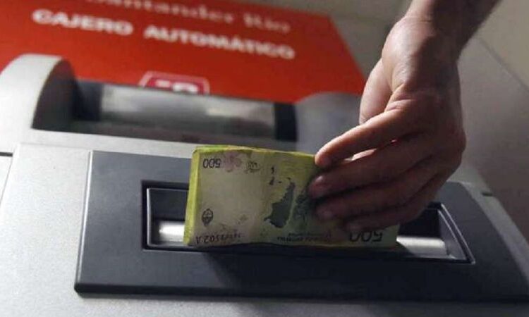 Este viernes cobran los empleados municipales