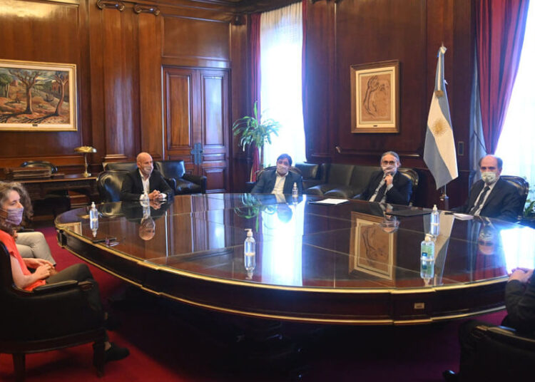 Lanzan nueva línea de créditos por $500 millones para agricultores familiares con tasa subsidiada