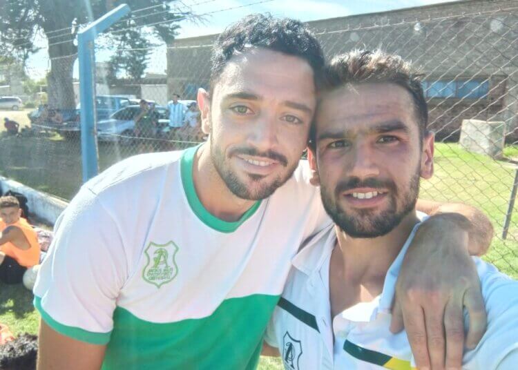 Primer amistoso: Argentino ganó 3 a 0 en Cháves