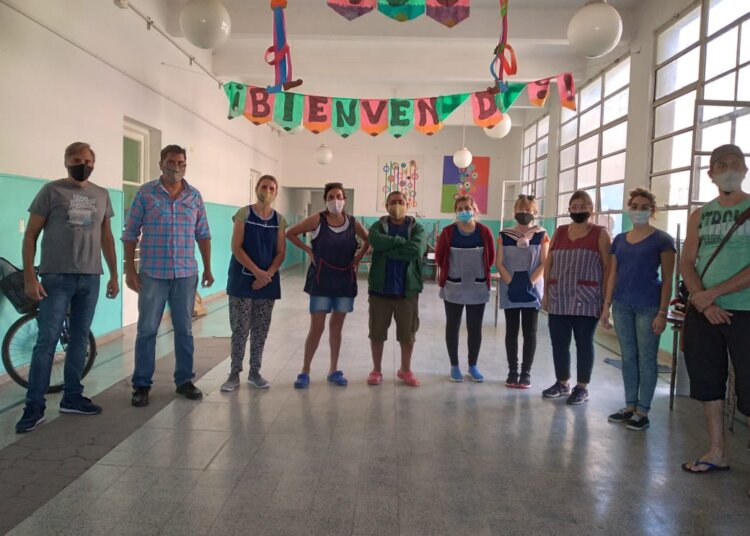 Diferentes trabajos se llevan a cano en Escuela Primaria Nº1
