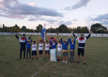 Teritos en Siembra, los jugadores resembraron el campo del Carvajál