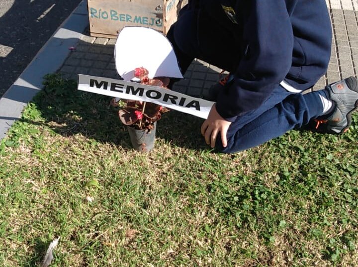 El Nivel Inicial y Primario del CIC se sumó a la Campaña Plantamos Memoria