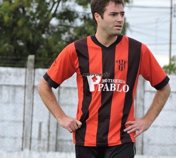 Los 23 de Juarense Negro:  con varias vueltas al fútbol