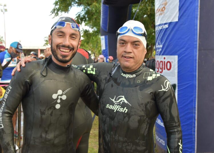 Una meta y una dedicación especial, Moca Fernández corrió el Tría Olímpico de Azul