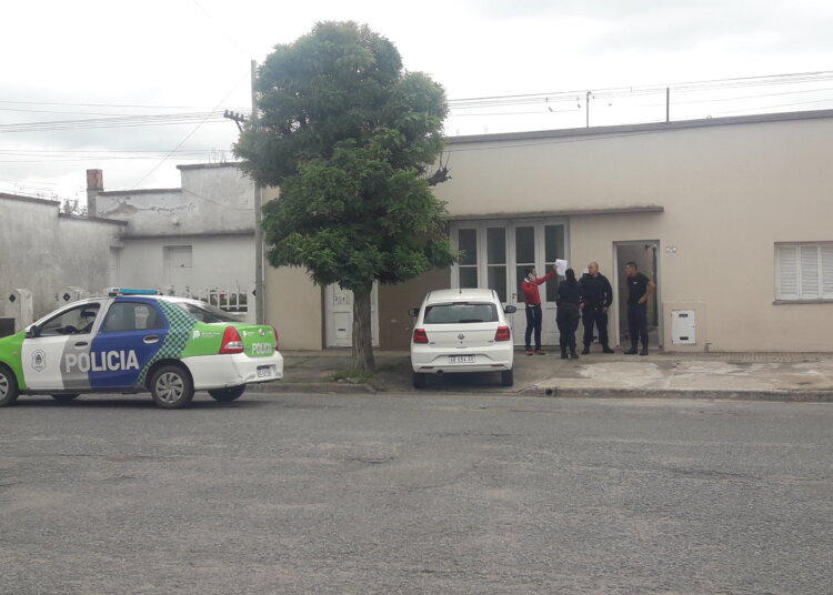 Robaron dinero en una vivienda, los malvivientes fueron capturados
