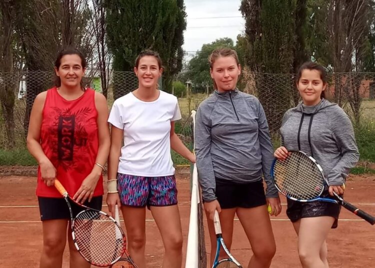 Tres duplas de Tenis participaron de un Torneo de Dobles en Tres Arroyos