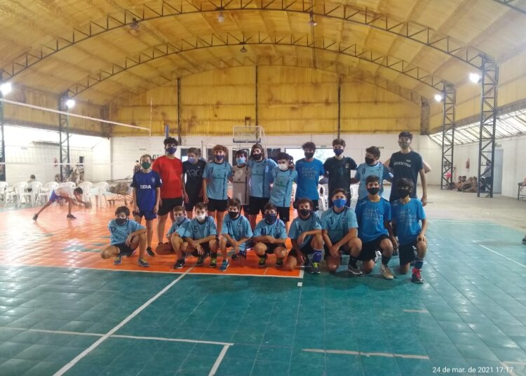 El Sub 14 y el Sub 16 masculino viajó a Azul, las chicas juegan este sábado en Olavarría