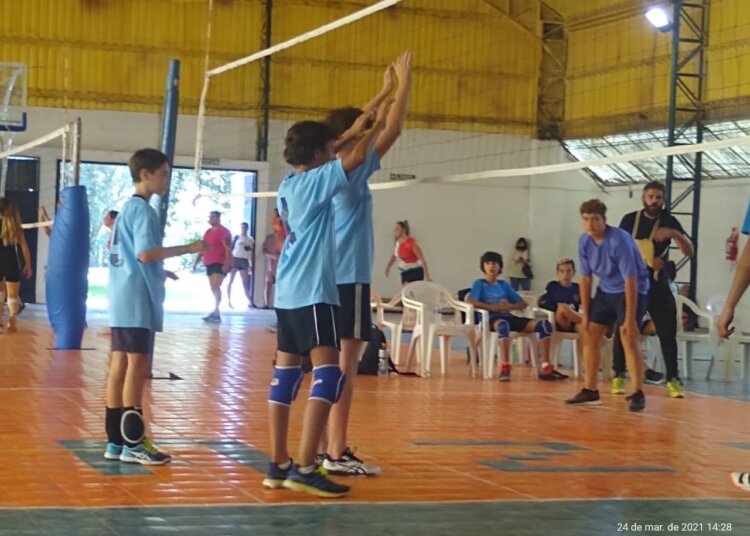 El Sub 14 y el Sub 16 masculino viajó a Azul, las chicas juegan este sábado en Olavarría