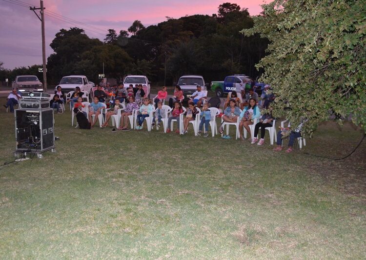 Presentación del Cine Móvil