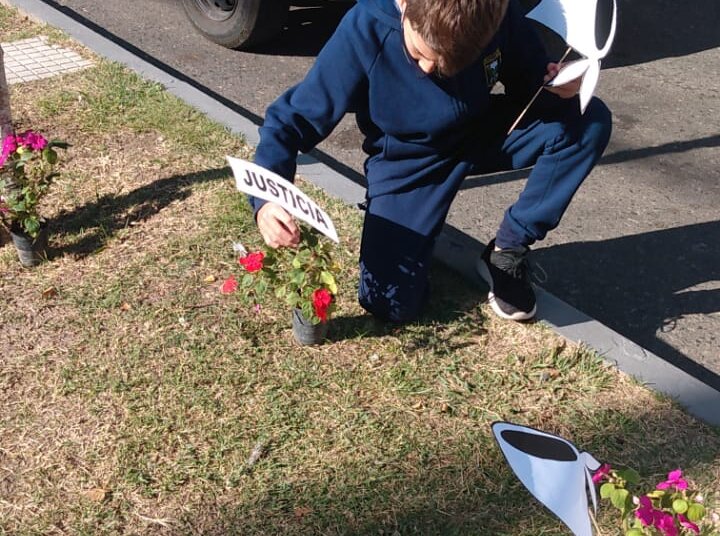 El Nivel Inicial y Primario del CIC se sumó a la Campaña Plantamos Memoria
