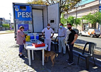 El Intendente recibió el camión del Programa Mercados Bonaerenses