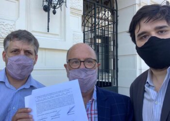 El MID le exige al gobierno de Kiciloff información sobre la vacunación
