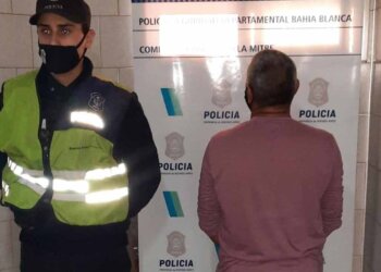 Le revisó el teléfono a su hermano y descubrió que había abusado de su hija
