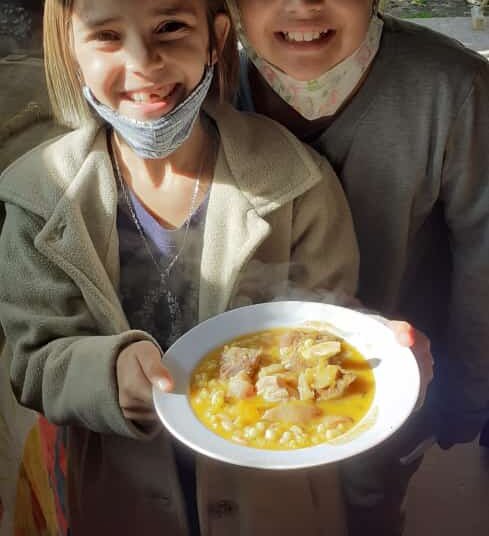 La cuadra que recibió su Locro Patrio, un acto de amor en tiempos de pandemia