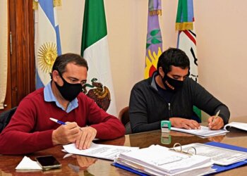 El Municipio firmó el acta para iniciar las obras de asfalto