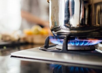 Aseguran que en 2021 se detuvo la caída de beneficiarios de la Tarifa Social de Gas