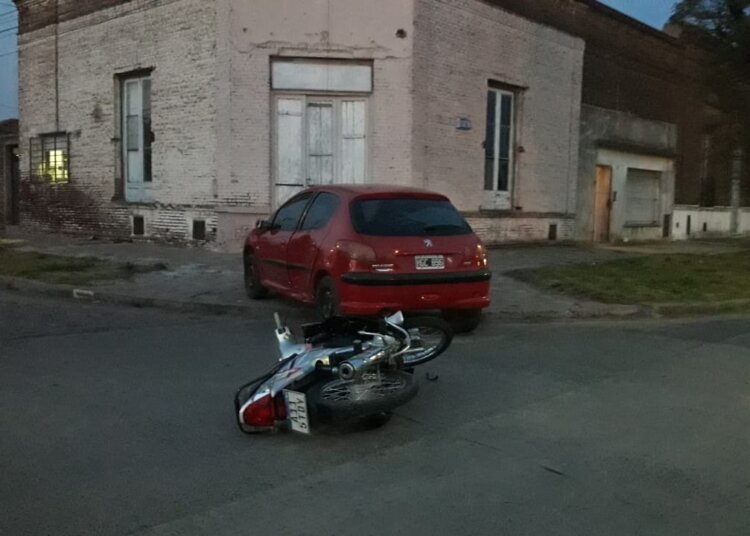 Accidente en Av. Roque Sáenz Peña y Sto. Cabral
