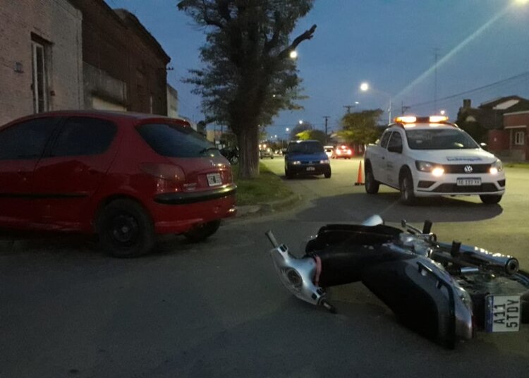 Accidente en Av. Roque Sáenz Peña y Sto. Cabral