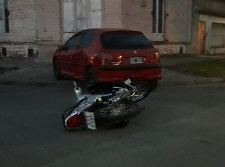 Accidente en Av. Roque Sáenz Peña y Sto. Cabral