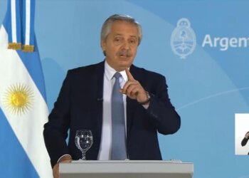 Alberto Fernández anunció un confinamiento total de nueve días de extensión