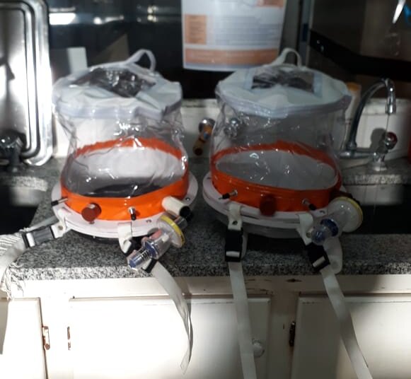 El Hospital Municipal “Eva Perón” adquirió dos nuevos cascos para Covid