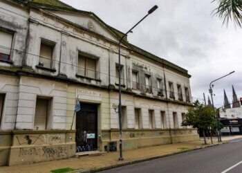 Provincia busca prohibir la venta de cigarrillos a menos de 100 metros de escuelas