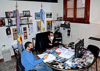 El Ministro de Infraestructura Provincial mantuvo una videoconferencia con Intendentes