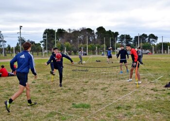 En la Pista Municipal se jugó ayer la Etapa Local de Fútbol Tenis