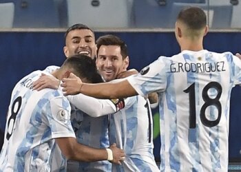 De la mano de un Messi histórico, Argentina goleó a Bolivia