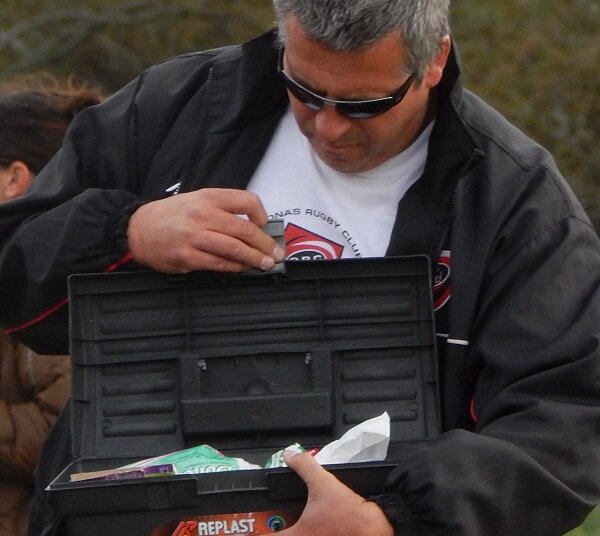 Un staff de entrenadores trabaja junto a la M14, M16 y M18 de Onas Rugby