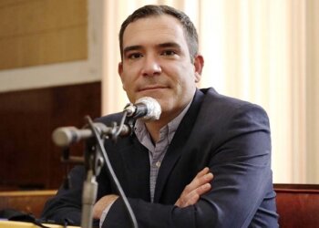 Agustín Neme: «No podemos permitir que se desintegren la Unidad de Quemados o de Oncología del Materno Infantil»