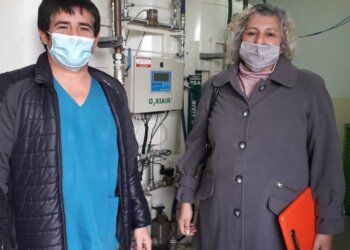 Funcionaria del Hospital de Adolfo G. Chaves, visito nuestra ciudad para interiorizarse sobre el funcionamiento de  la planta de oxigeno medicinal
