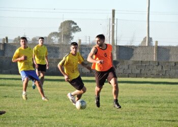 Juarense jugó dos amistosos, ante Alumni y Sportivo López