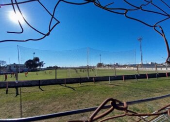 Juarense recibió a Garmense en su cancha, este domingo viaja a De La Garma
