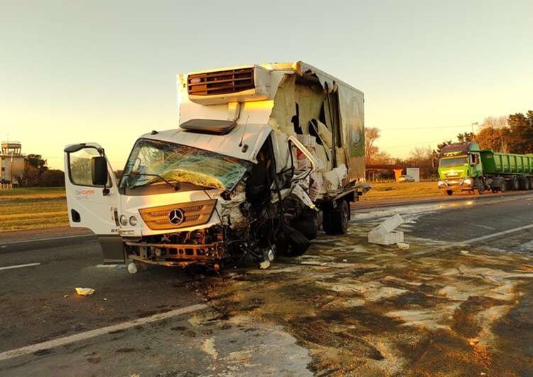 Camionero tandilense herido tras choque en Ruta 3