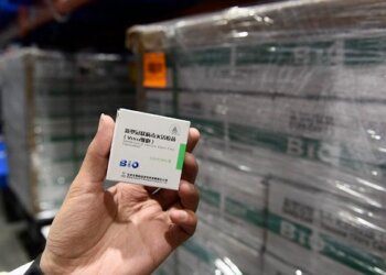 El 95% de las personas vacunadas con Sinopharm desarrolló anticuerpos