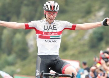 8va Etapa del Tour Francia, aparecio Tadeg Pogacar