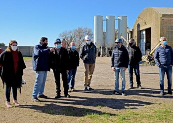 El Intendente Municipal visitó la nueva firma Montero Hnos y Silo 10 SA