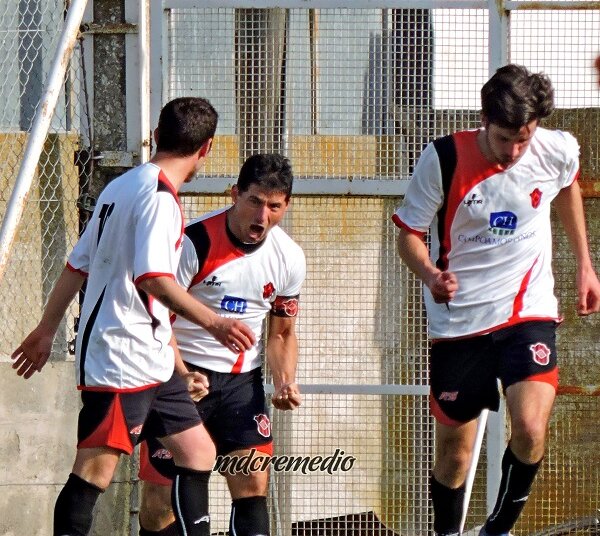 Juarense le ganó a Sarmiento con goles de Adolfo Elia y Luciano Silva