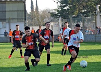 Juarense le ganó a Sarmiento con goles de Adolfo Elia y Luciano Silva