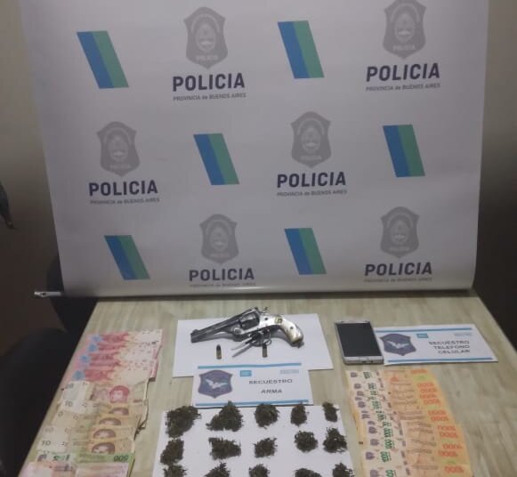 Llevaba visita al penal, y le iniciaron una causa por tenencia ilegal de arma y tenencia de marihuana