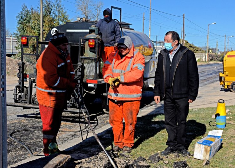 Con una inversión cercana a los 42 millones de pesos, comenzó la obra de asfalto