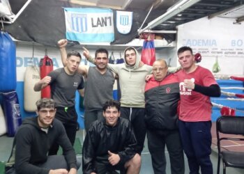 Se realiza un Festival de Boxeo en Juarense con diez peleas programadas
