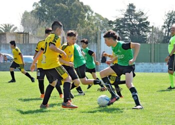Argentino de local goleó a Defensores del Cerro en sus dos categorías