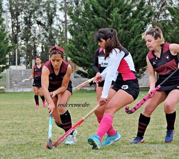 El Hockey de Juarense goleó 8 a 1 a su par de  Azul Athletic