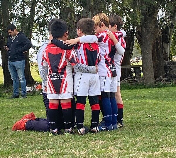 Los Onitas participaron de un Encuentro de Escuelitas en Azul Rugby