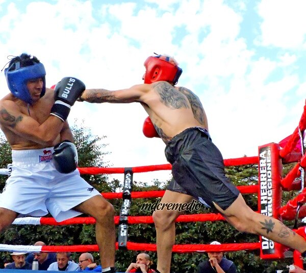“El Terrible” Del Biaggio noqueó a su rival en el primer round. Gran pelea de Pérez sobre Córdoba.   