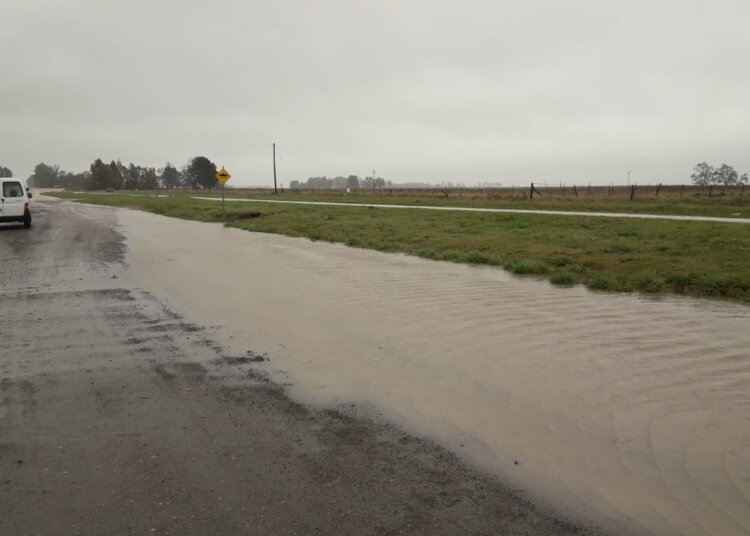 La lluvia complica a algunos barrios juarenses
